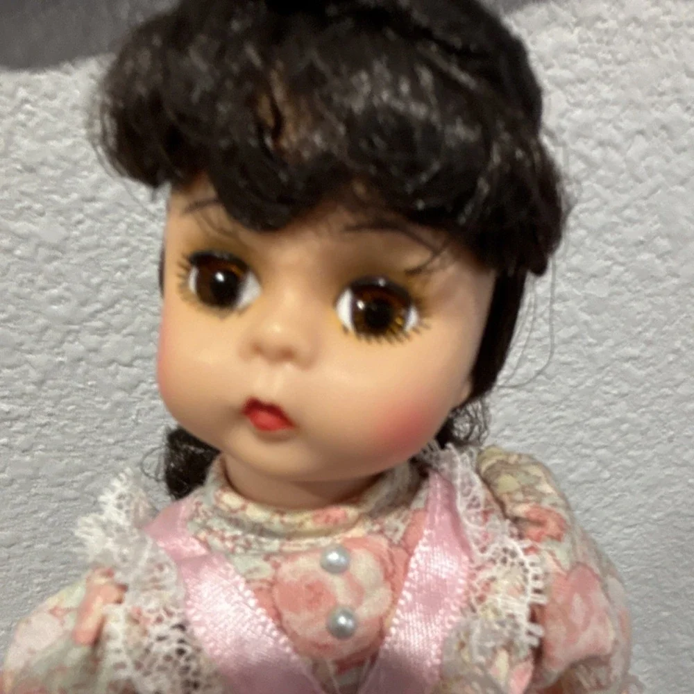 Madame Alexander Wendy 8
